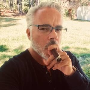 Meet your Posher, Mauricio